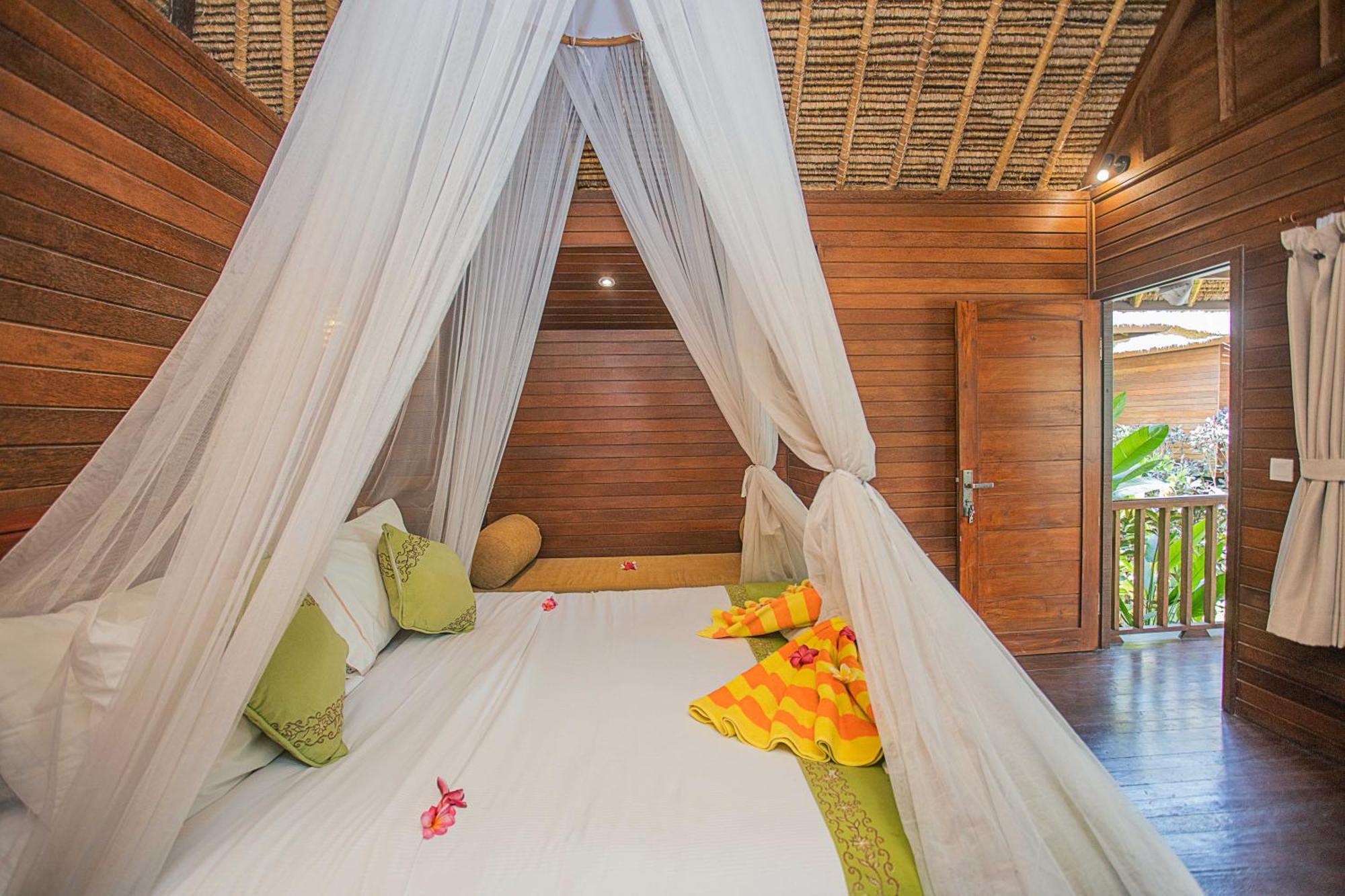 Lembongan Mantra Huts Exterior foto