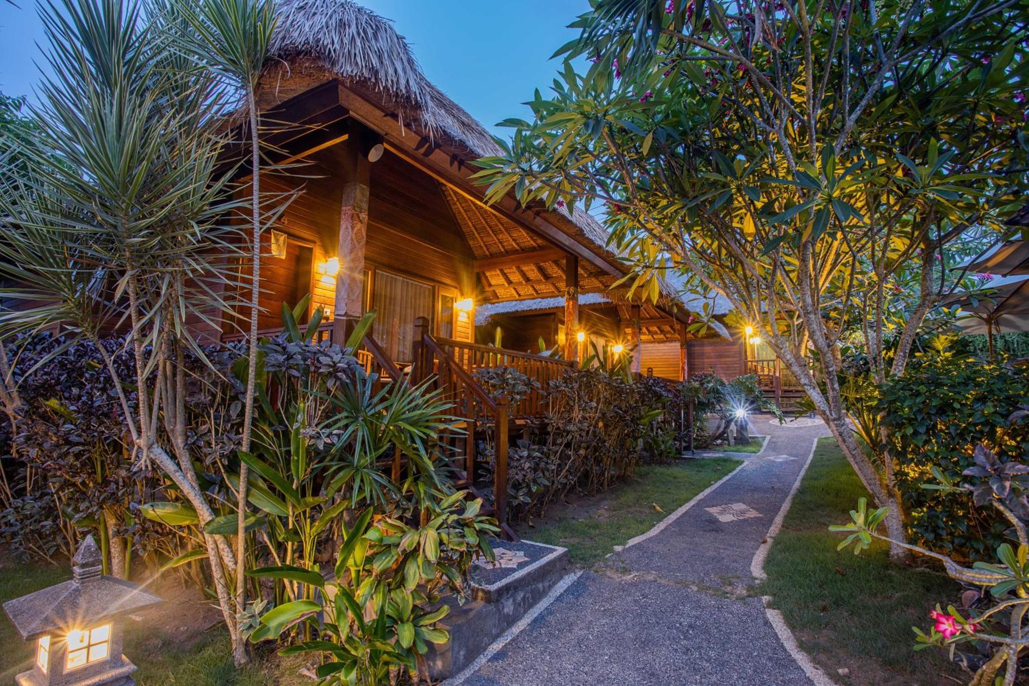 Lembongan Mantra Huts Exterior foto